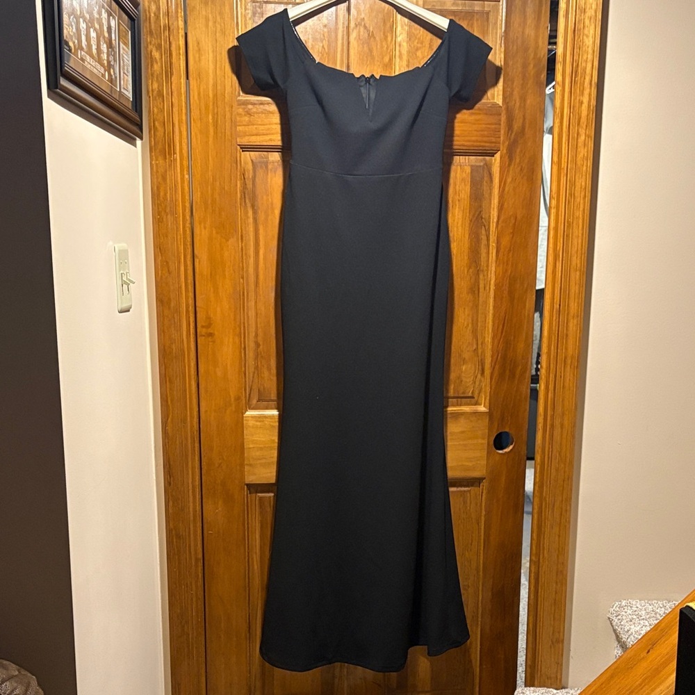 Lulu's Classic Black Maxi Dress